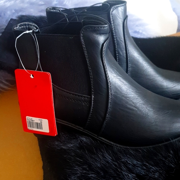Comfy Boots Whitney Black Sz36 Bnwt 